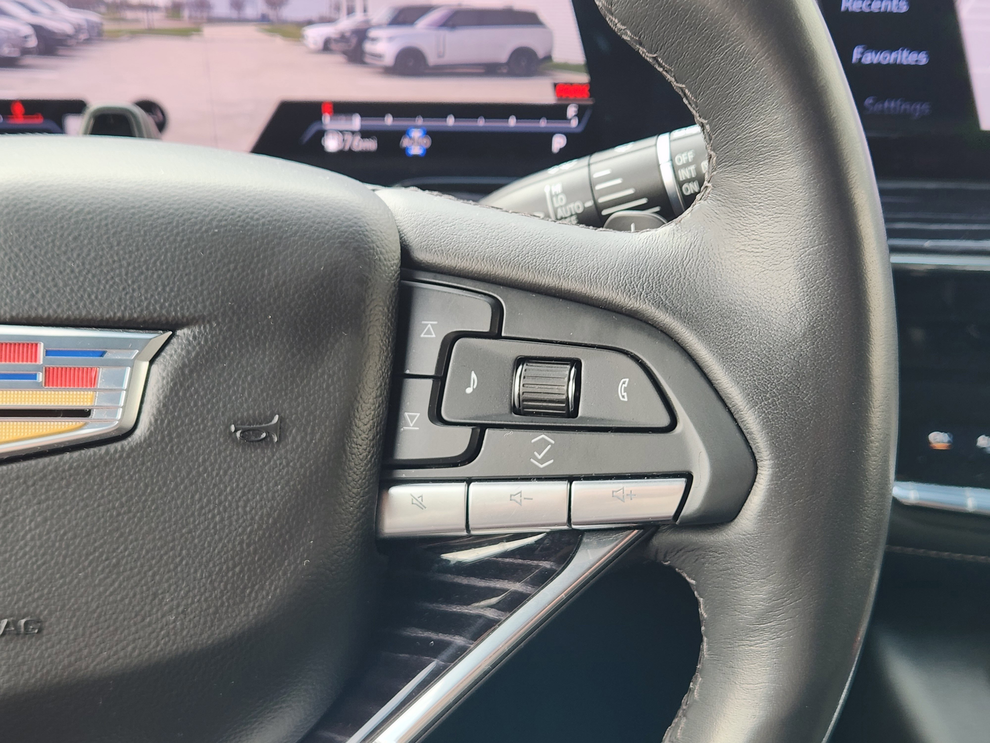 Used 2023 Cadillac Escalade ESV Sport w/ LPO, ONYX Package image 29