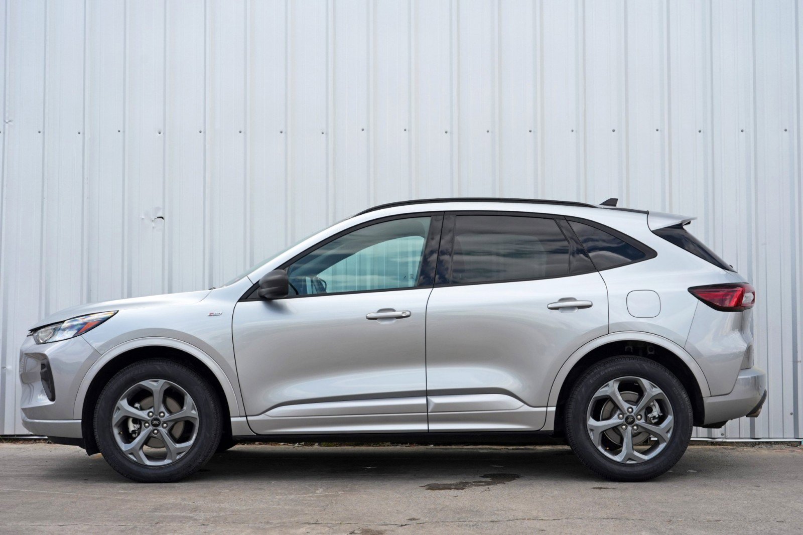 Used 2024 Ford Escape ST-Line w/ Tech Pack #1 AWD/4WD image 8