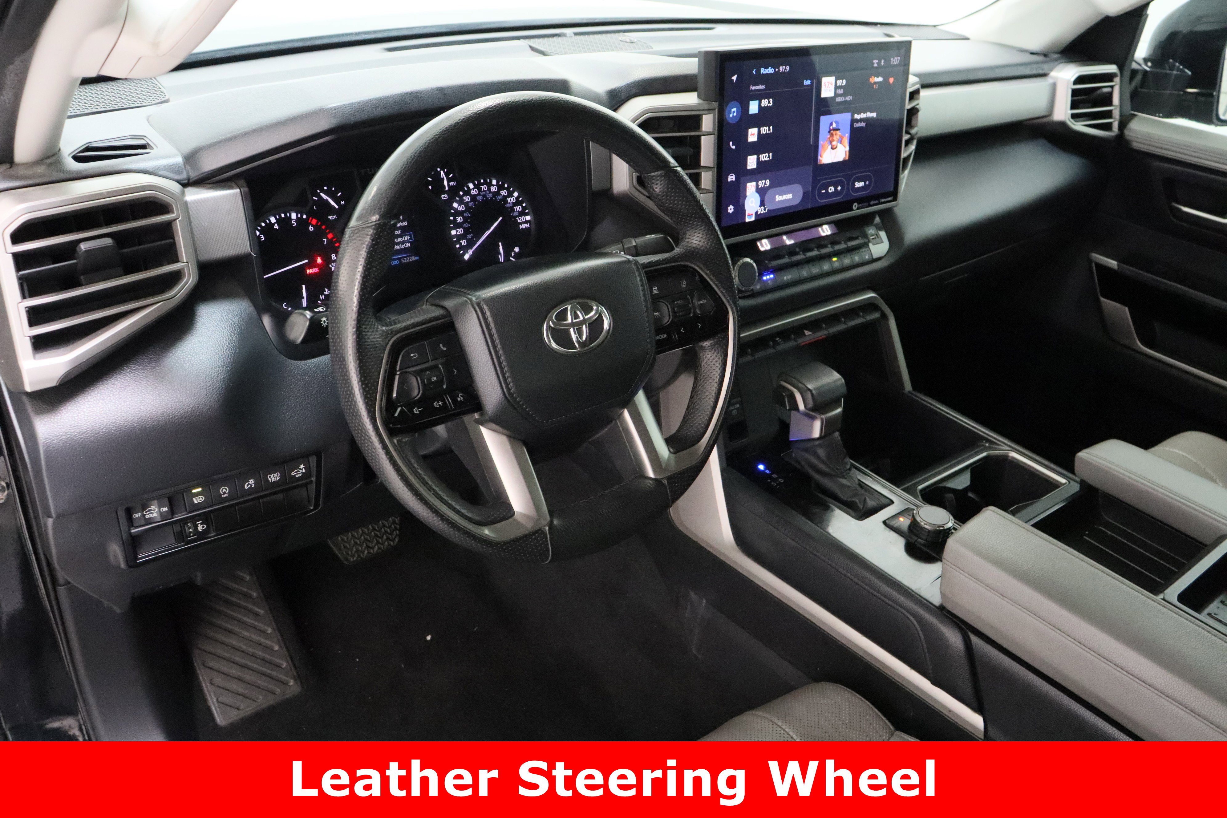 Used 2022 Toyota Tundra Limited image 13