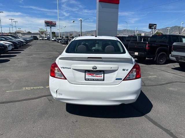 Used 2013 Nissan Versa SV FWD image 10