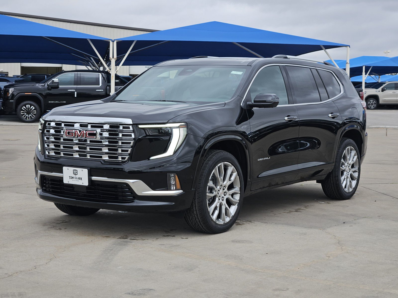 New 2027 GMC Acadia Denali FWD image 2