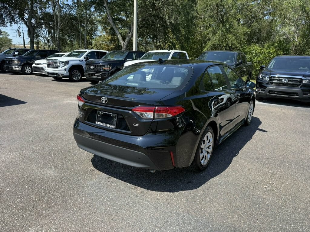 Used 2026 Toyota Corolla LE FWD image 9