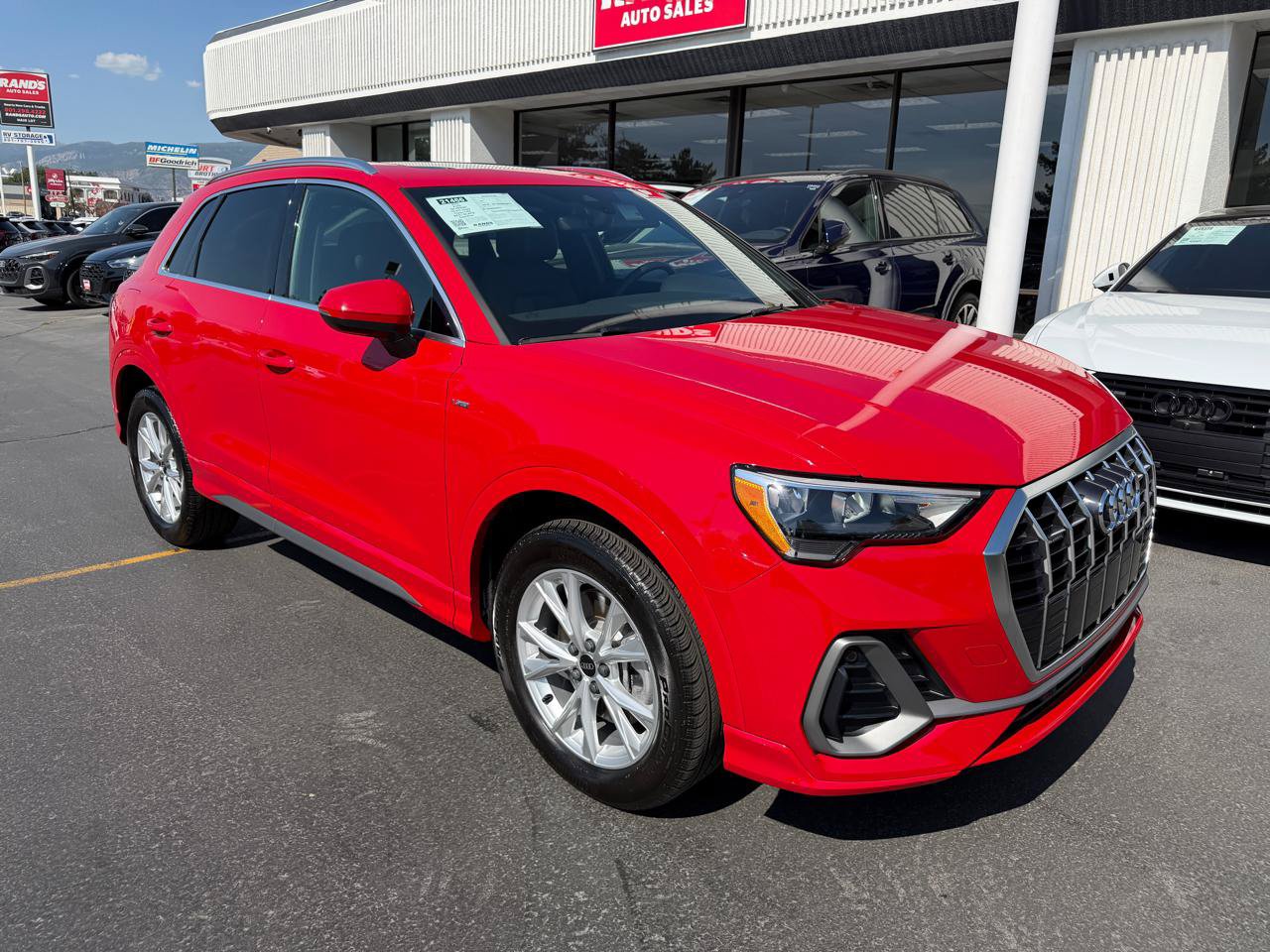 Used 2022 Audi Q3 2.0T Premium AWD/4WD image 2