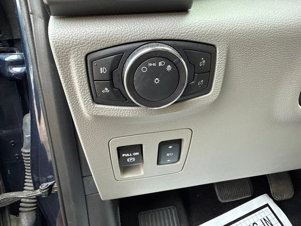 Used 2019 Ford F150 XLT w/ Equipment Group 302A Luxury AWD/4WD image 21