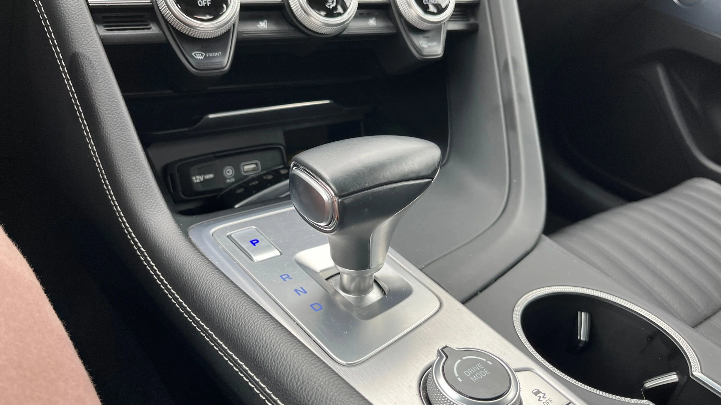 Used 2019 Genesis G70 2.0T Advanced w/ Elite Package image 27