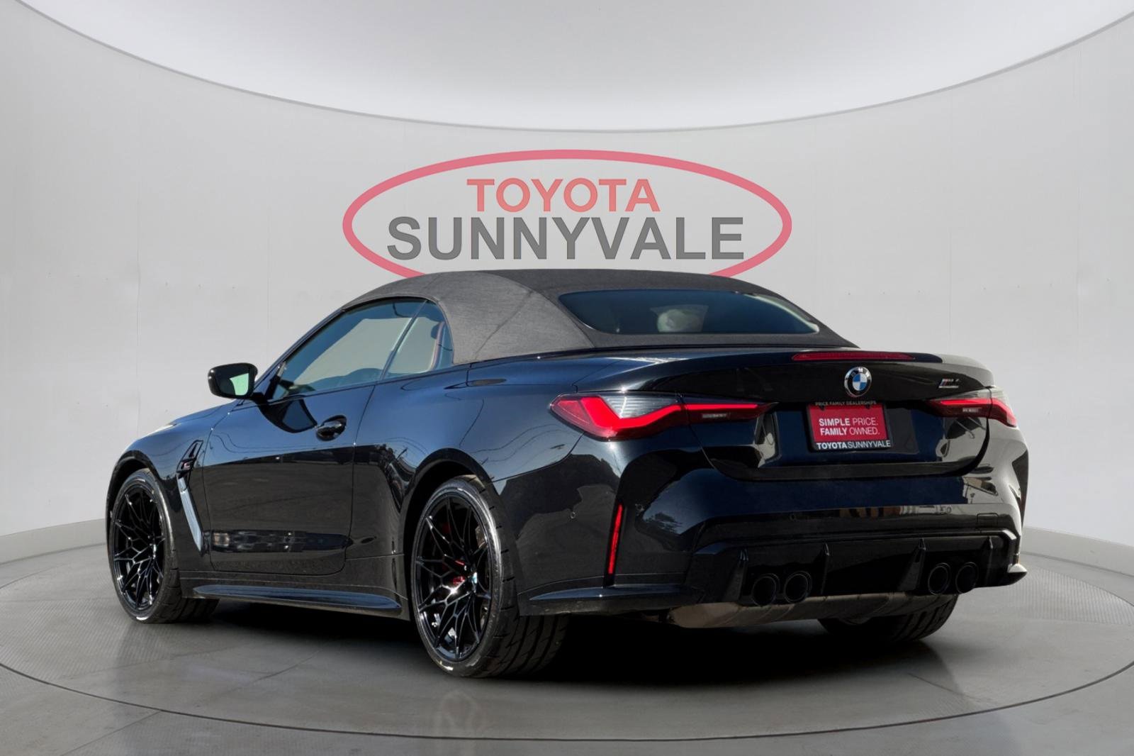 Used 2022 BMW M4 xDrive Competition image 7