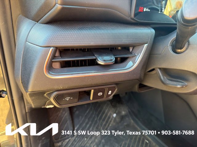 Used 2025 Kia K4 GT-Line w/ GT-Line Premium Package FWD image 16