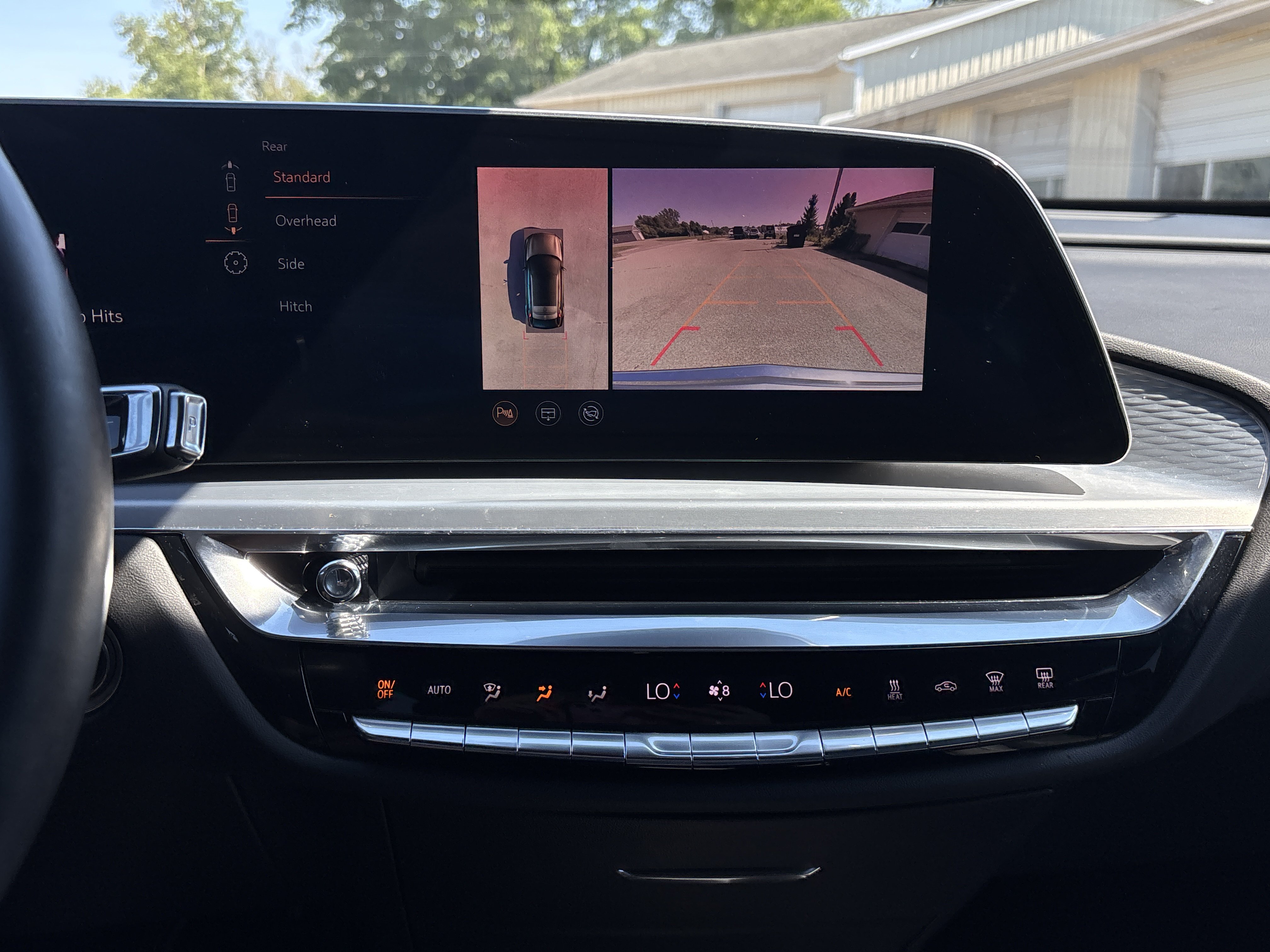 Used 2024 Cadillac Lyriq Luxury AWD/4WD image 20