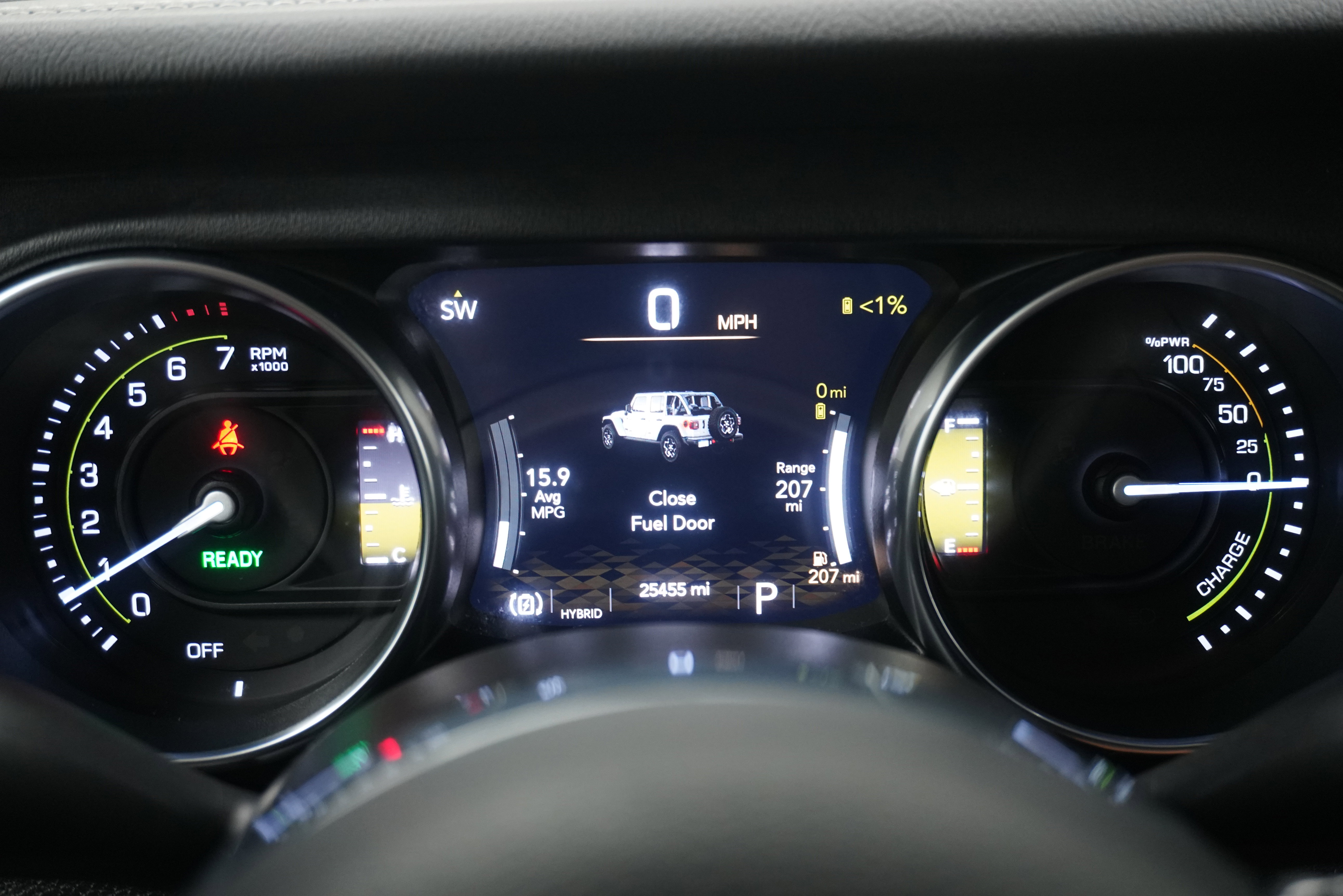 Used 2022 Jeep Wrangler Unlimited Sahara w/ Cold Weather Group image 18