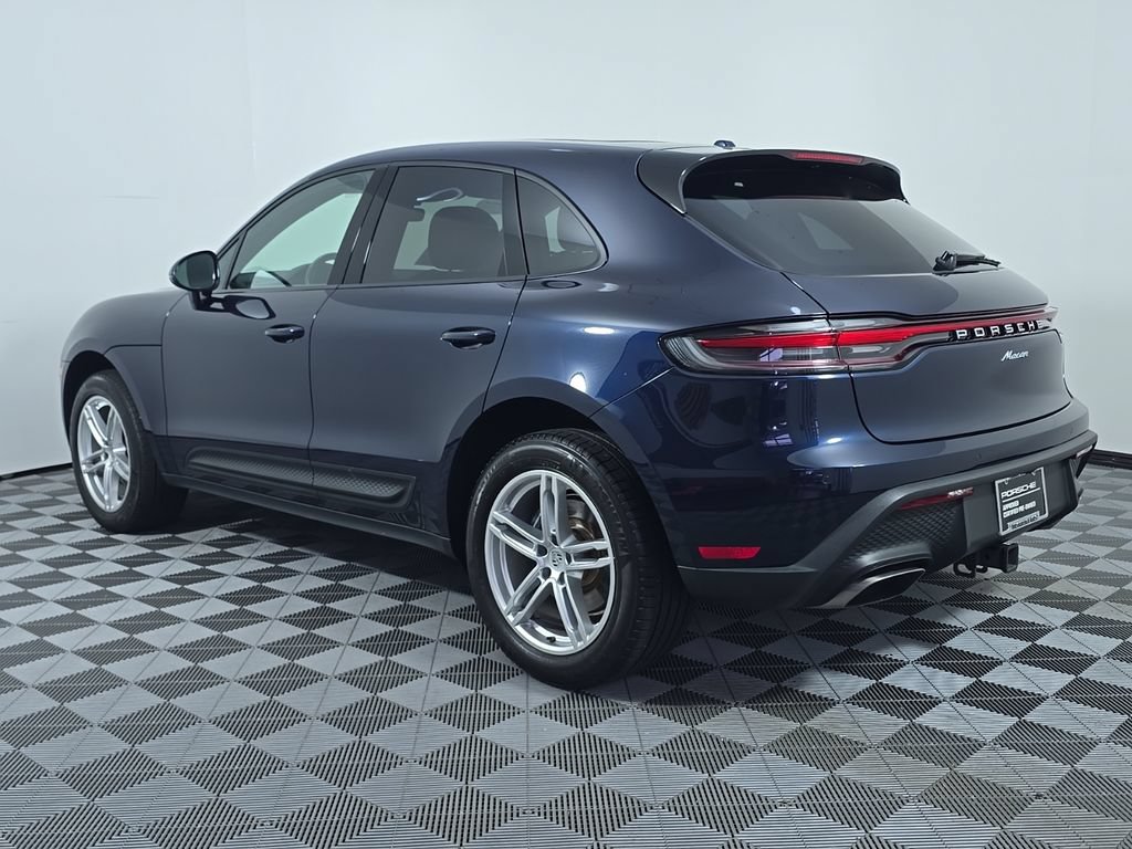 Certified 2023 Porsche Macan Turbo AWD/4WD image 3
