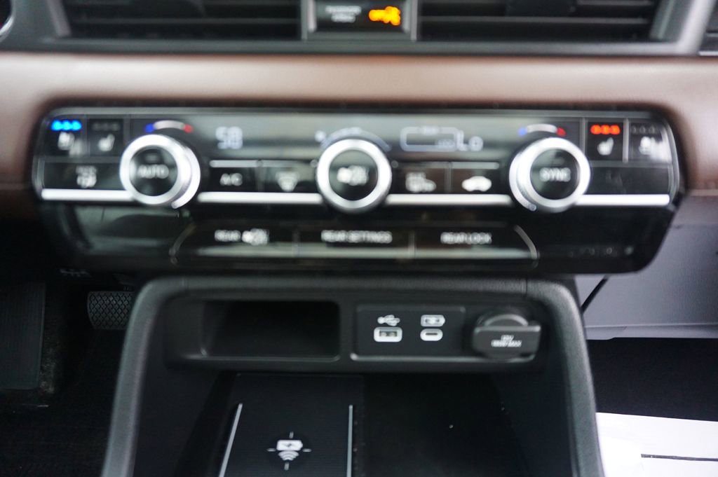 Used 2024 Honda Pilot Elite image 14
