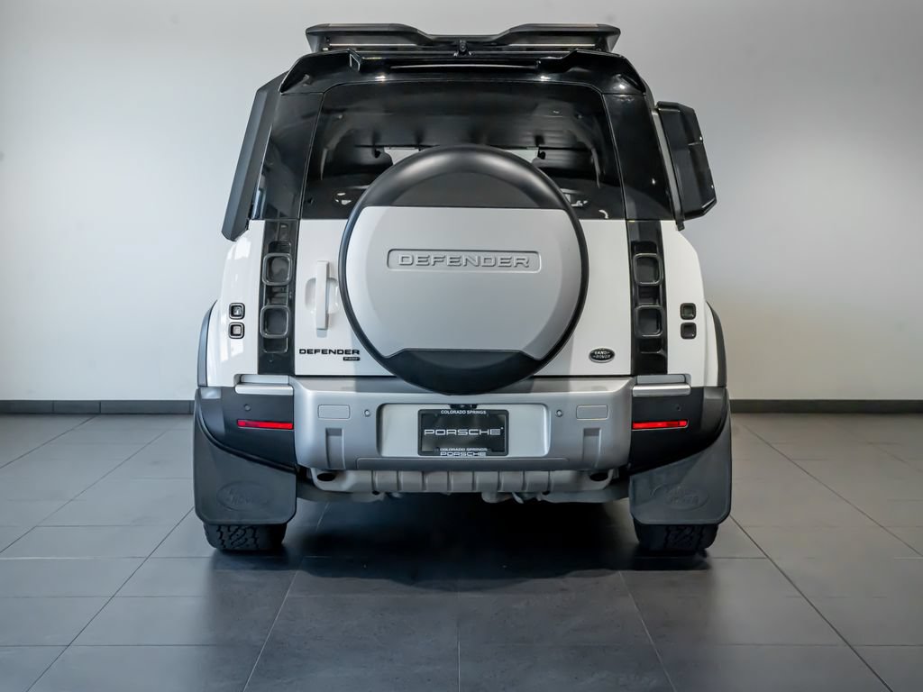 Used 2021 Land Rover Defender 110 SE AWD/4WD image 6