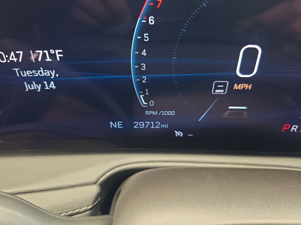 Used 2025 Cadillac XT4 Premium Luxury FWD image 22