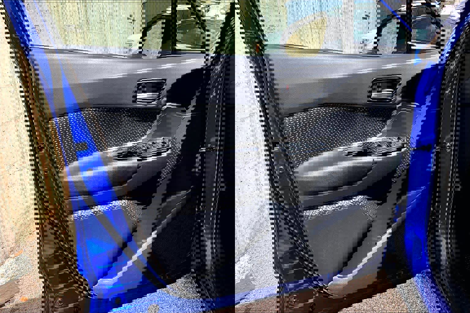 Used 2019 Toyota C-HR XLE image 22