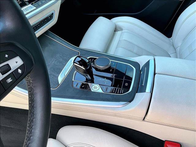 Used 2022 BMW X5 sDrive40i w/ Premium Package RWD image 15