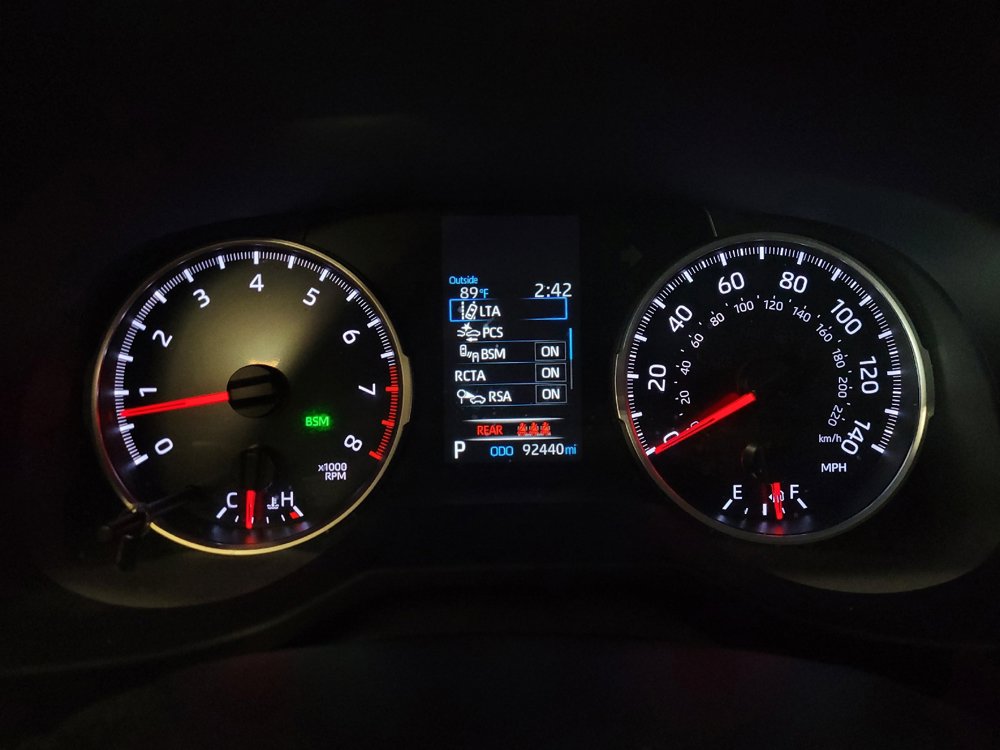 Used 2022 Toyota RAV4 LE FWD image 23