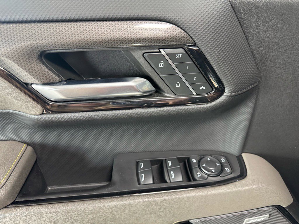 Used 2024 Chevrolet Silverado 1500 ZR2 w/ Technology Package image 17