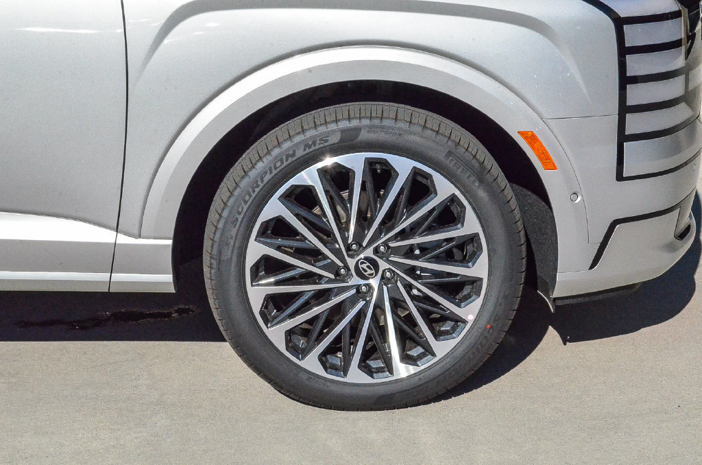 New 2026 Hyundai Palisade Calligraphy AWD/4WD image 10