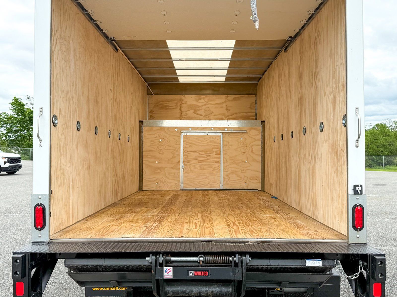 New 2025 Chevrolet Express 3500 w/ Power Convenience Package image 9