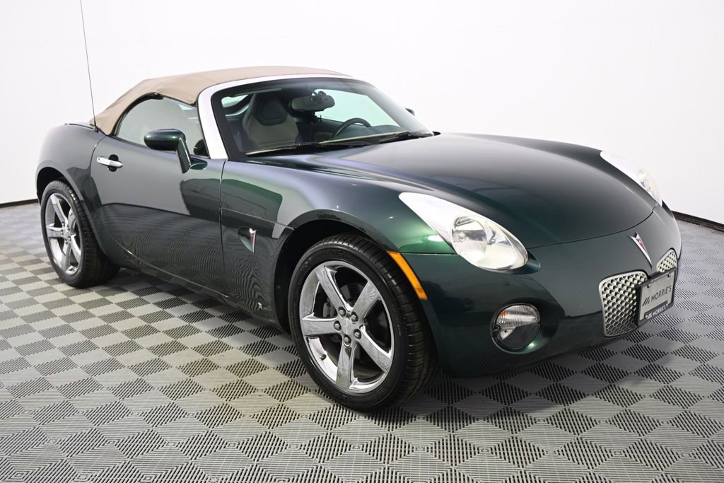 Used 2007 Pontiac Solstice Convertible w/ Premium Package RWD image 8