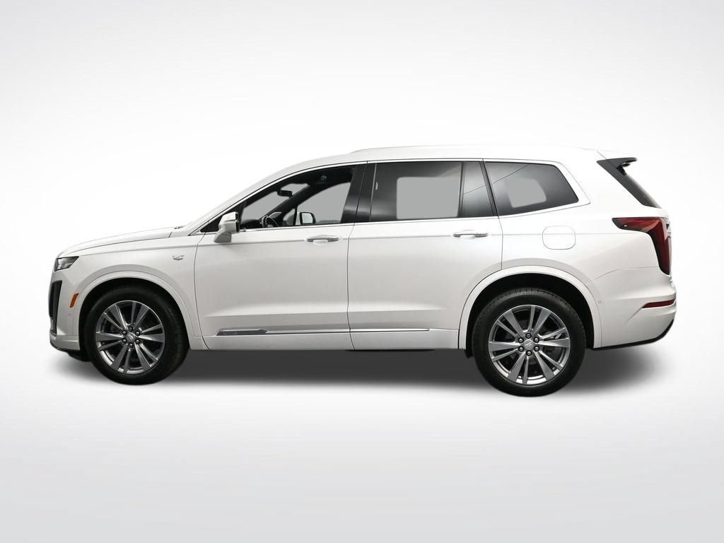 Used 2023 Cadillac XT6 Premium Luxury w/ Technology Package AWD/4WD image 2