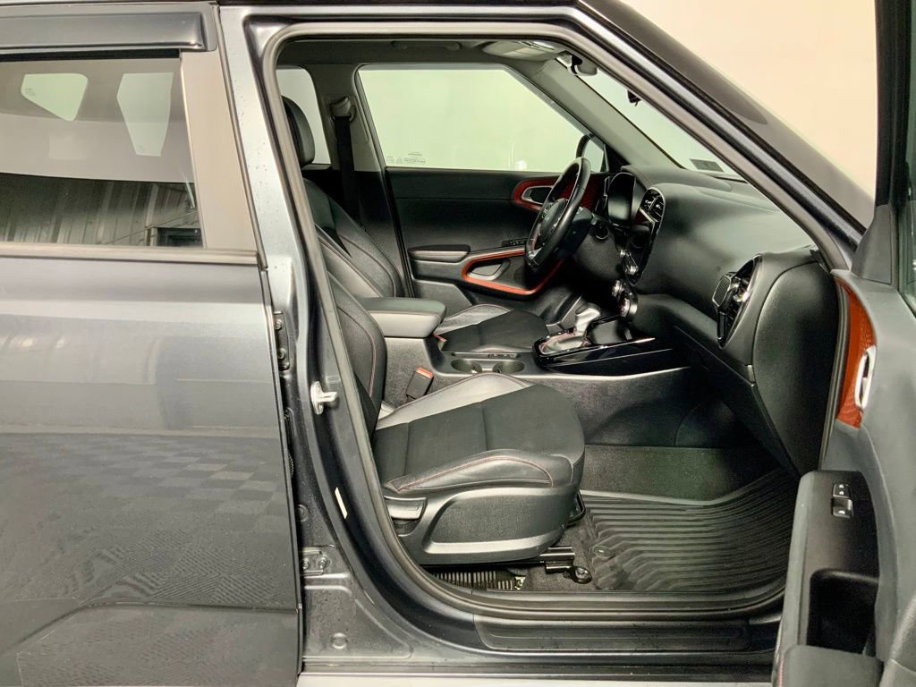 Used 2023 Kia Soul GT-Line w/ GT-Line Technology Package image 36
