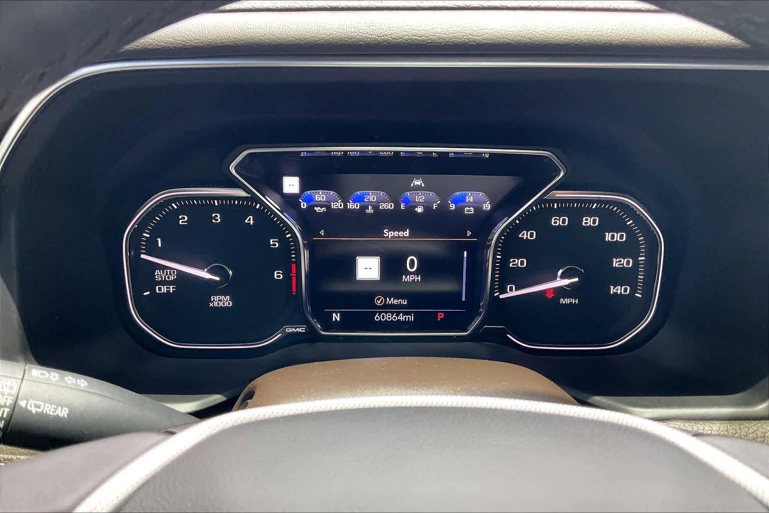 Used 2021 GMC Yukon Denali w/ Denali Premium Package RWD image 20