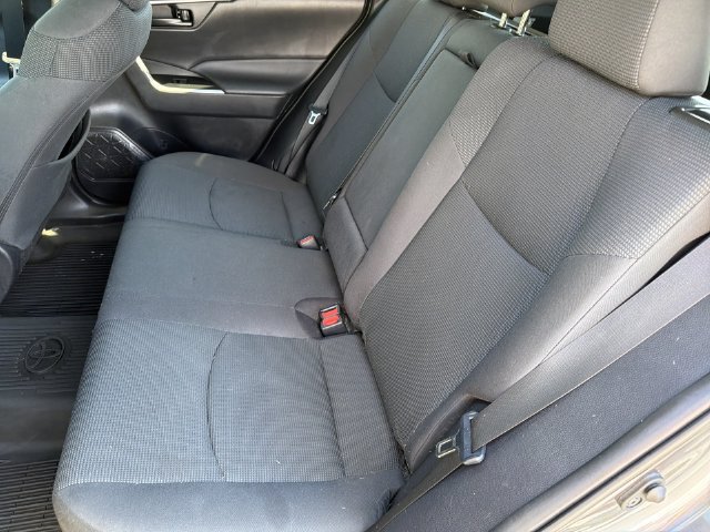 Used 2021 Toyota RAV4 LE FWD image 33