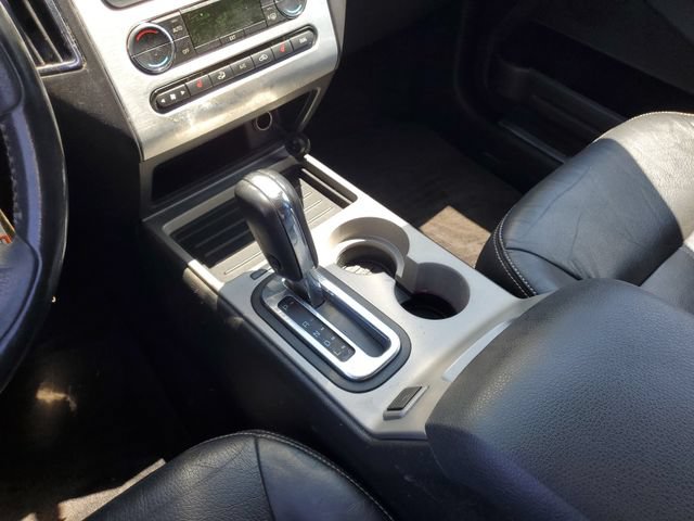 Used 2010 Ford Edge Limited FWD image 25