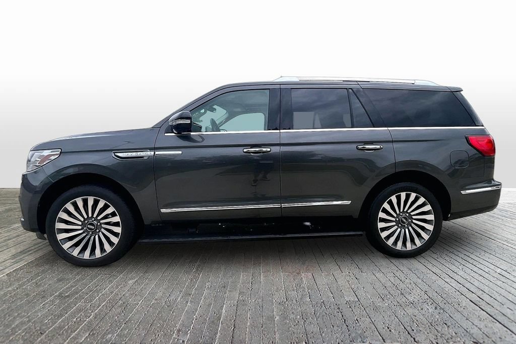 Used 2018 Lincoln Navigator Reserve AWD/4WD image 4