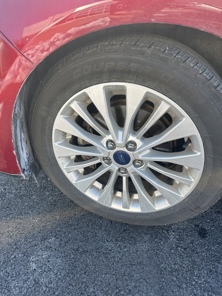 Used 2017 Ford C-MAX Energi SE w/ Equipment Group 402A image 5