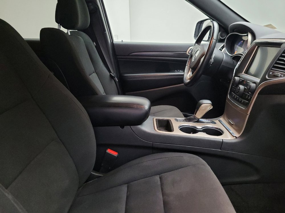 Used 2017 Jeep Grand Cherokee Laredo w/ Quick Order Package 23E image 21