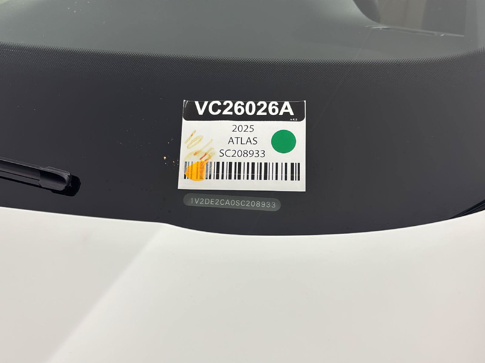 Certified 2025 Volkswagen Atlas Cross Sport SE FWD image 24