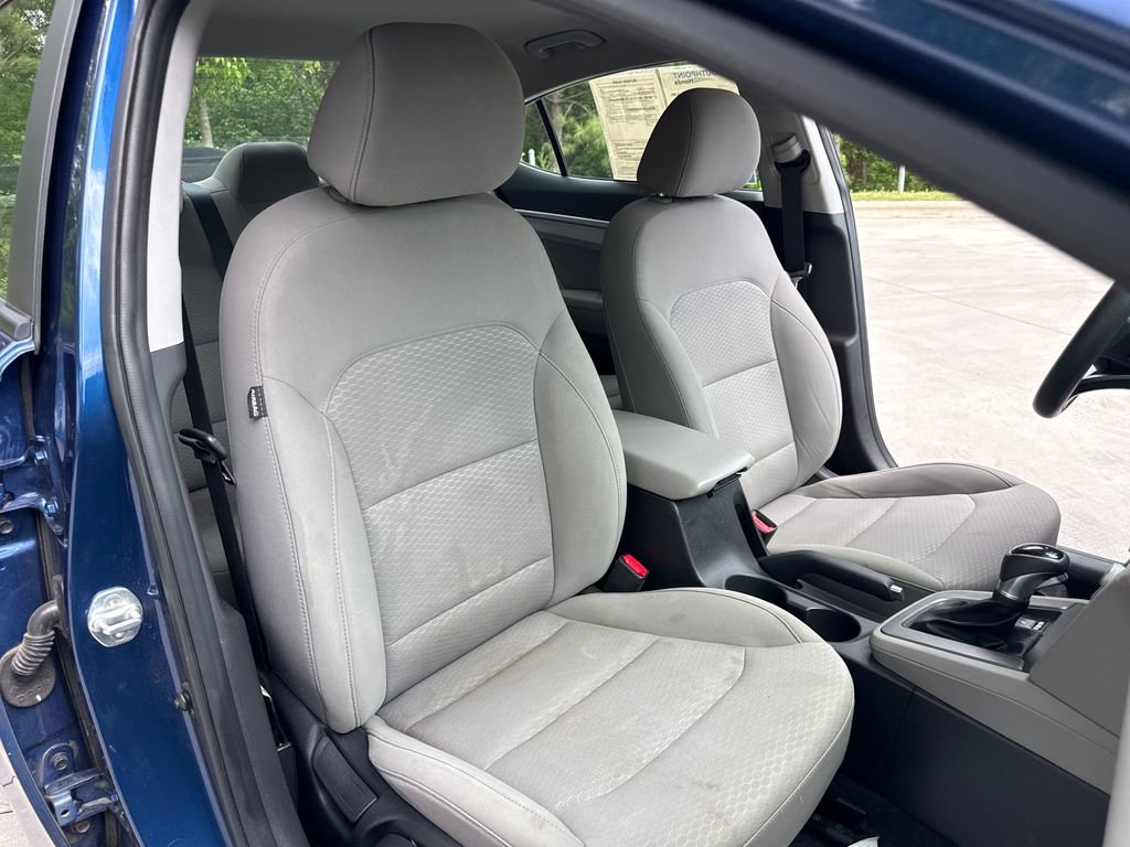 Used 2020 Hyundai Elantra SEL image 32