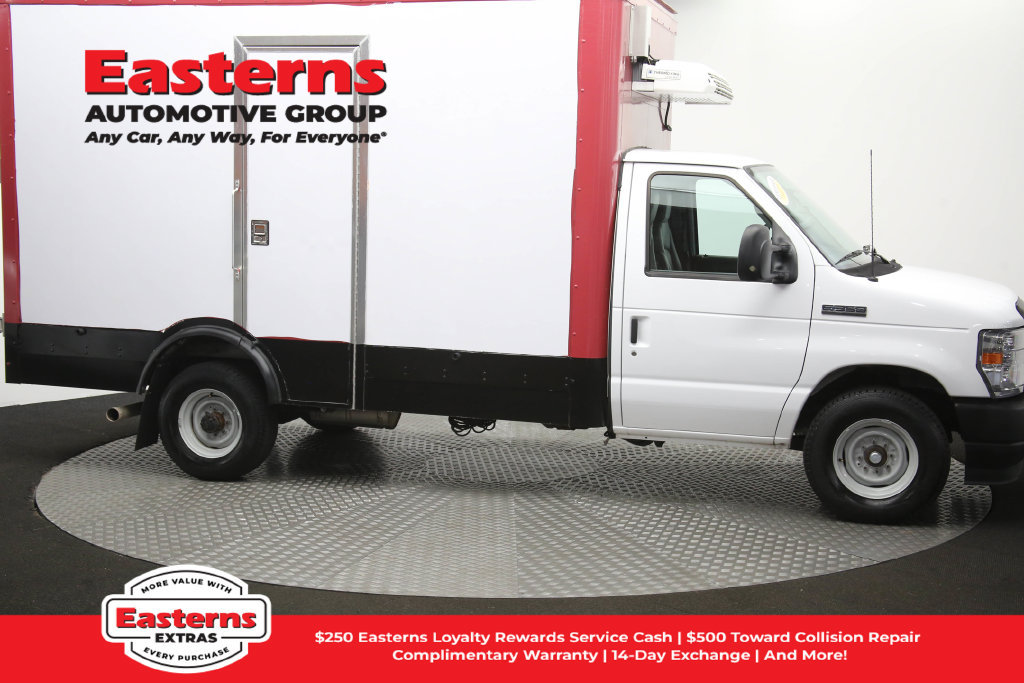 Used 2023 Ford E-350 and Econoline 350 Super Duty w/ Power Windows & Locks Group RWD image 46