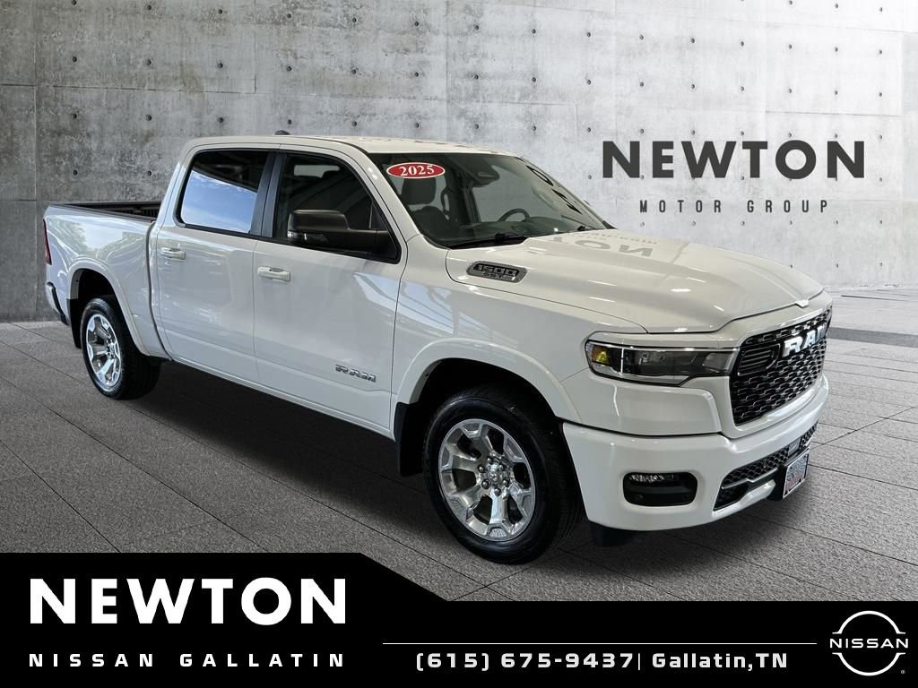 Used 2025 RAM 1500 Big Horn AWD/4WD image 1