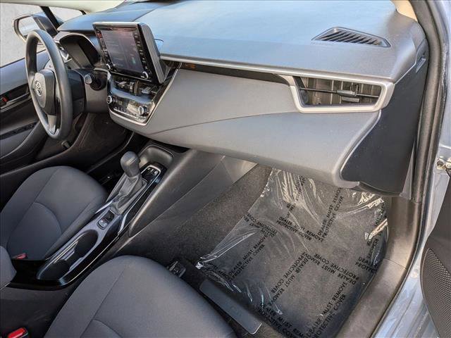 Used 2022 Toyota Corolla LE image 21