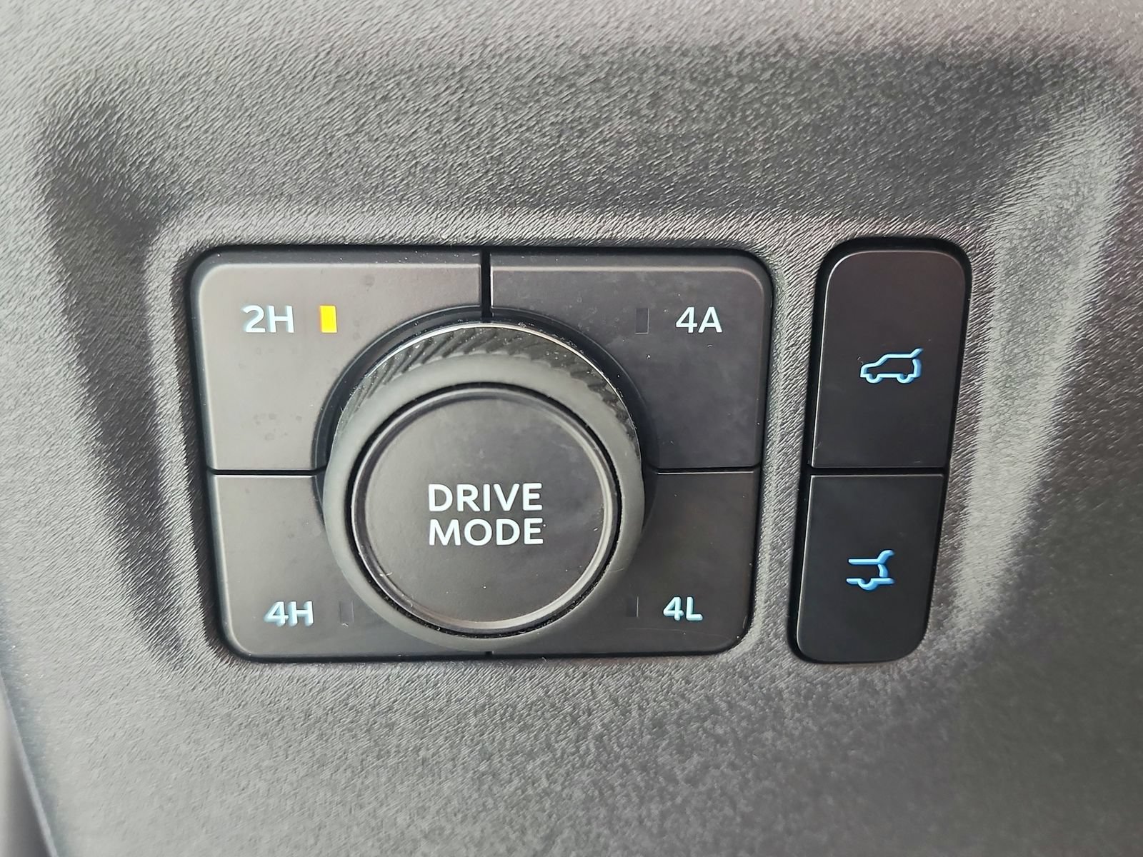 Used 2025 Ford Expedition Active AWD/4WD image 30