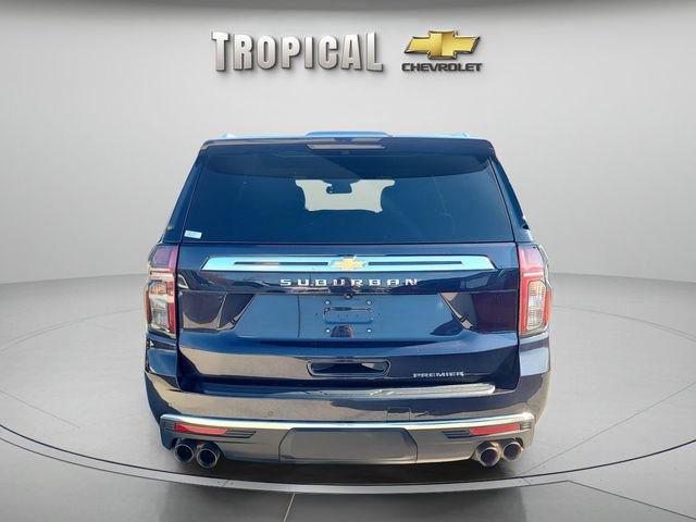Used 2024 Chevrolet Suburban Premier RWD image 4