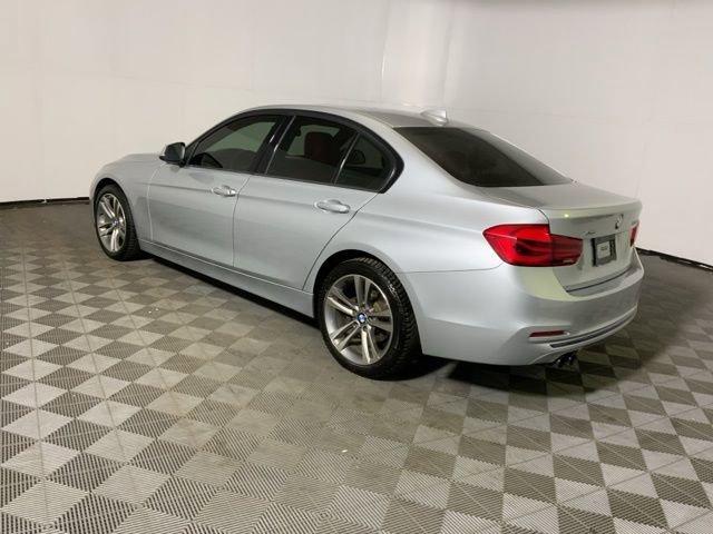 Used 2018 BMW 330i xDrive Sedan image 11