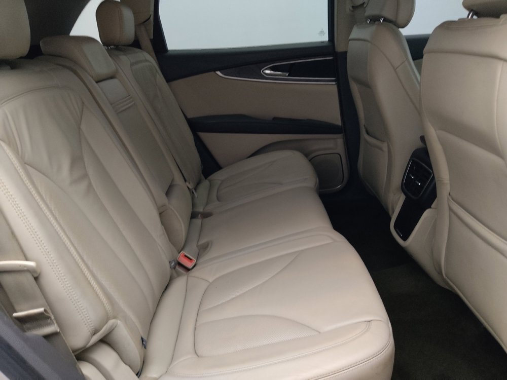 Used 2017 Lincoln MKX Select w/ Select Plus Package FWD image 19