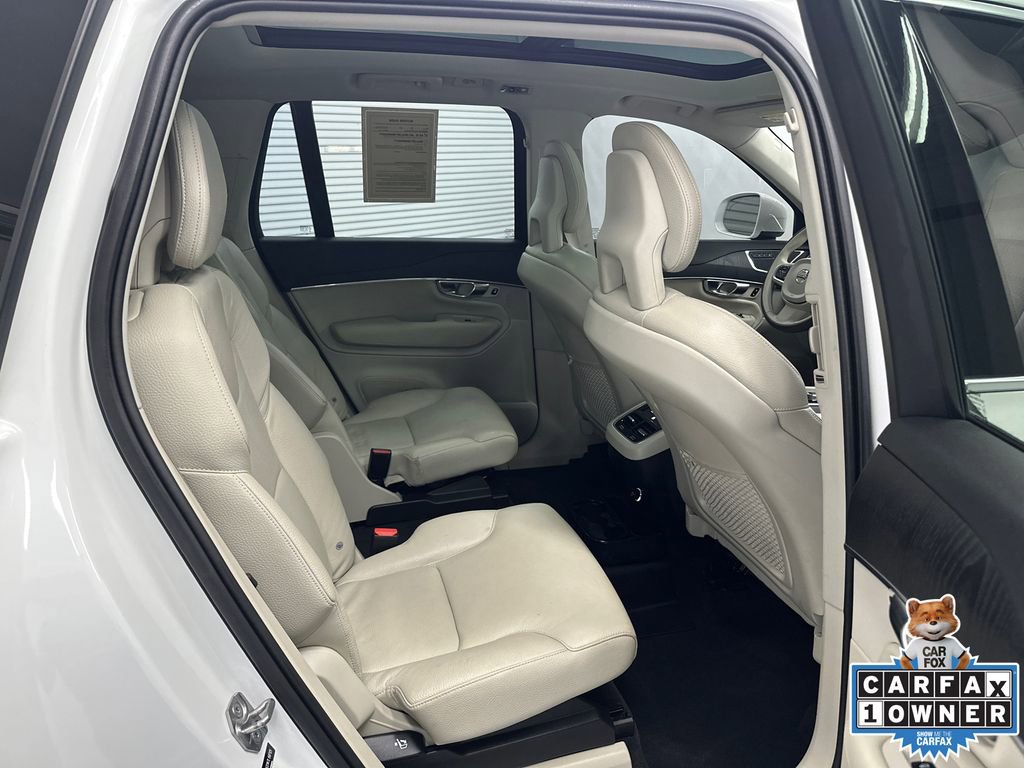 Used 2020 Volvo XC90 T6 Momentum w/ Protection Package Premier AWD/4WD image 17