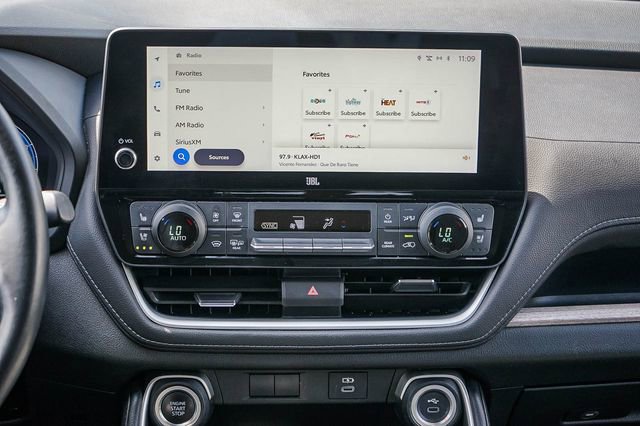 Used 2024 Toyota Grand Highlander Limited image 15