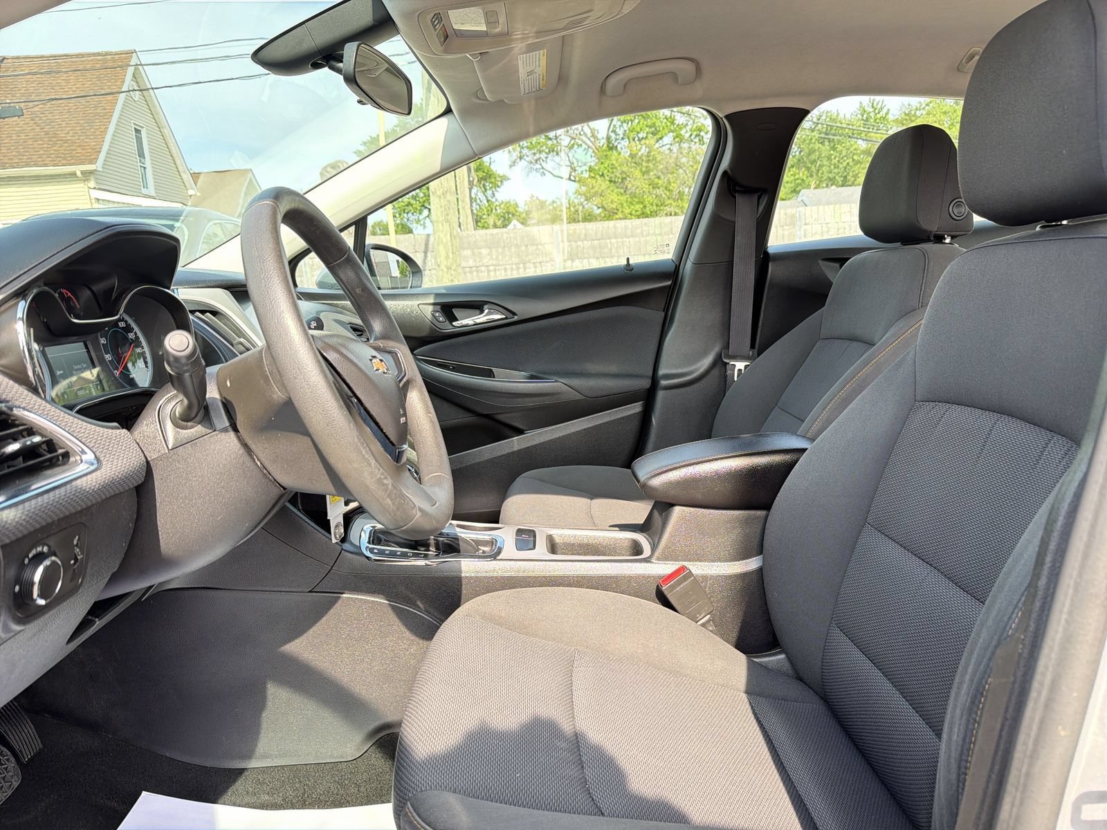 Used 2016 Chevrolet Cruze LS FWD image 13