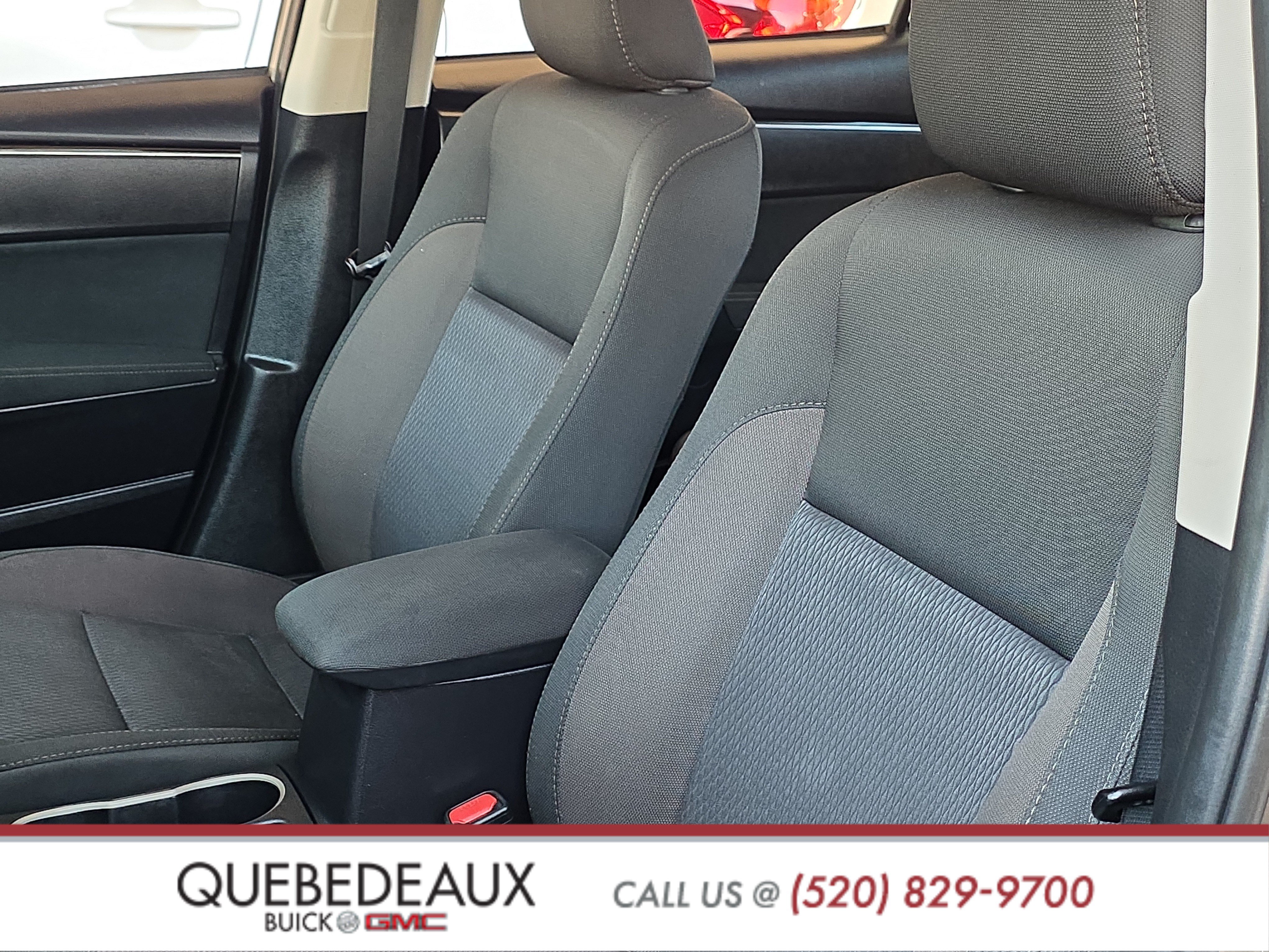 Used 2017 Toyota Corolla LE w/ Carpet Mat Package (TMS) FWD image 11