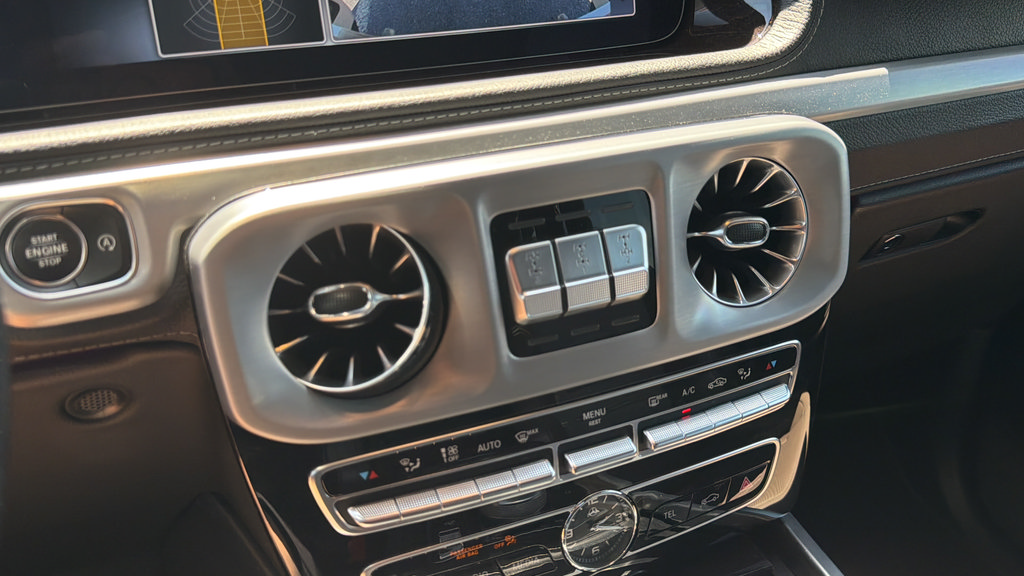 Used 2022 Mercedes-Benz G 550 image 26