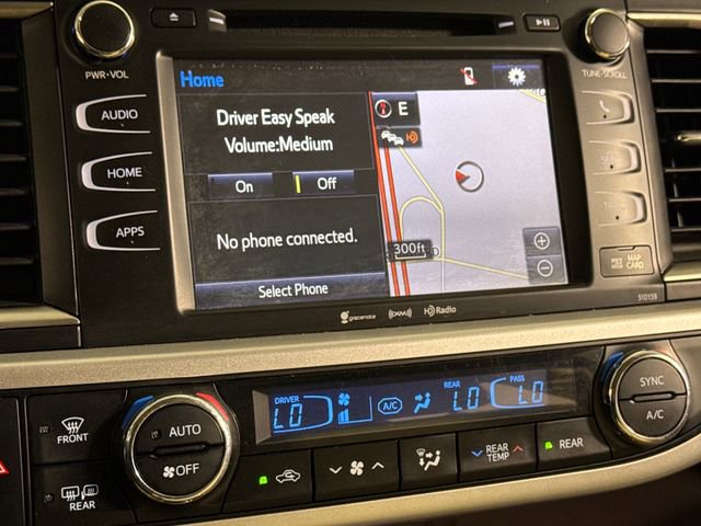 Used 2016 Toyota Highlander XLE AWD/4WD image 33