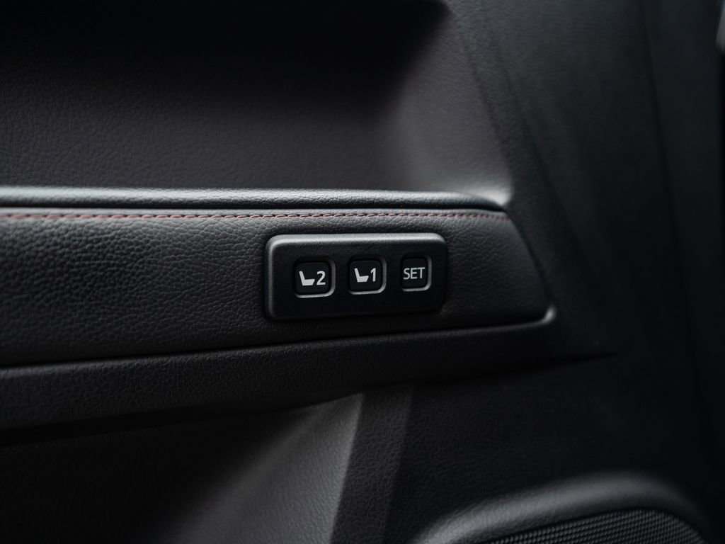 Used 2023 Toyota 4Runner Limited image 25