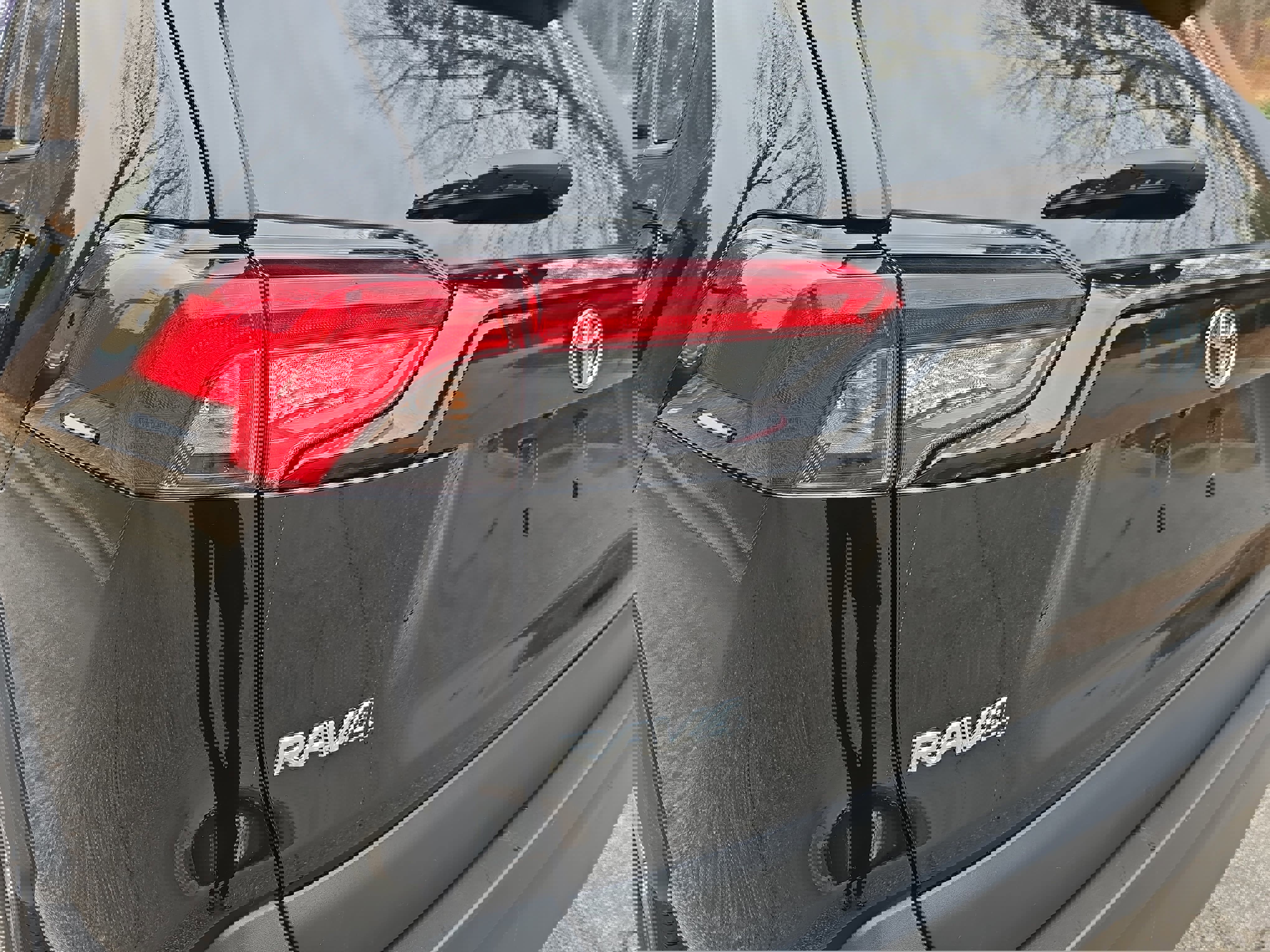 Used 2024 Toyota RAV4 XLE image 33