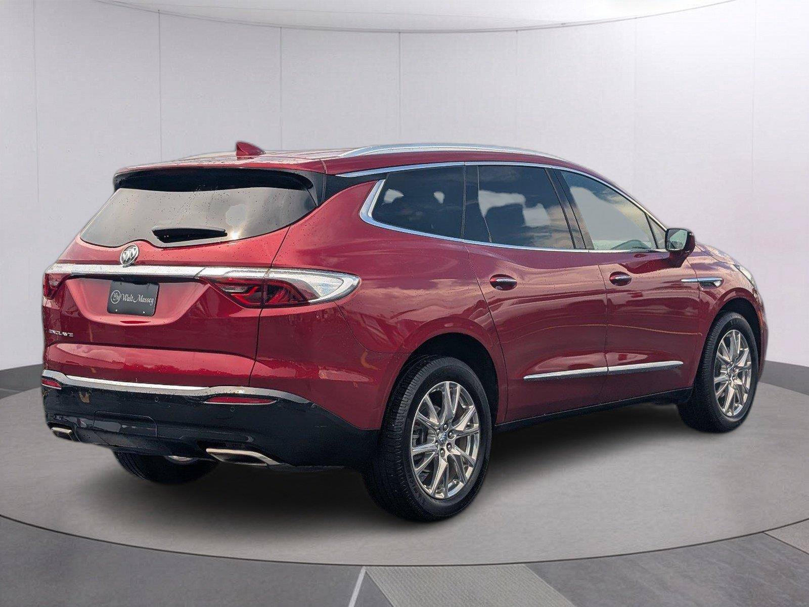 Used 2023 Buick Enclave Premium w/ Experience Buick Package FWD image 5